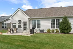 549 Autumn Cir, Pingree Grove, IL 60140 - Photo 33