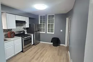 11335 S Champlain Ave, Chicago, IL 60628 - Photo 7