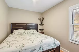 5705 W Newport Ave, Chicago, IL 60634 - Photo 11