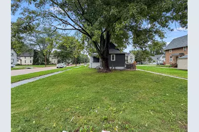 304 W Jackson Street, Belvidere, IL 61008 - Photo 13