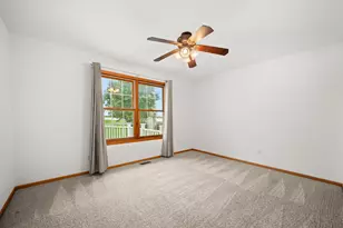1338 Foxbend Dr, Sycamore, IL 60178 - Photo 23