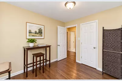 16100 Circle Drive, Markham, IL 60428 - Photo 7
