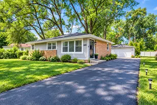 16100 Circle Dr, Markham, IL 60428 - Photo 1