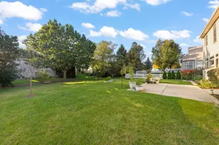 918 Elm St, Sugar Grove, IL 60554 - Photo 35