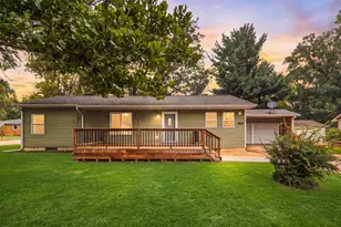 1615 Dorothy St, Dixon, IL 61021 - Photo 1