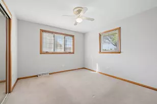 6516 W 84th St, Burbank, IL 60459 - Photo 15
