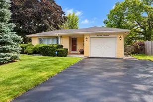 1400 Huntington Dr, Glenview, IL 60025 - Photo 1