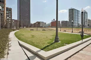 235 W Van Buren Ave, Chicago, IL 60607 - Photo 21