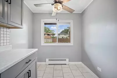681 Elmhurst Road #C, Des Plaines, IL 60016 - Photo 5
