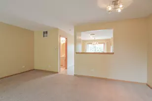776 River Walk Dr, Wheeling, IL 60090 - Photo 3