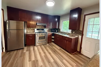613 Newberry Drive, Streamwood, IL 60107 - Photo 5