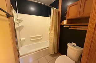 613 Newberry Dr, Streamwood, IL 60107 - Photo 7