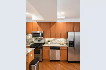 3206 W Berwyn Avenue #G, Chicago, IL 60625 - Photo 5