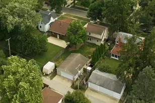 2014 E Jackson St, Bloomington, IL 61701 - Photo 29