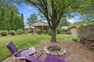 2014 E Jackson St, Bloomington, IL 61701 - Photo 25