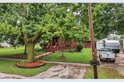 605 N Vermilion Street, Allerton, IL 61810 - Photo 5