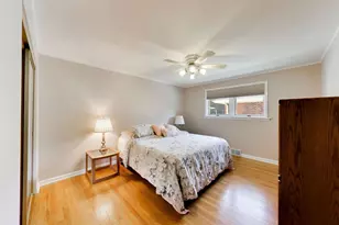 704 W Lonnquist Blvd, Mount Prospect, IL 60056 - Photo 19