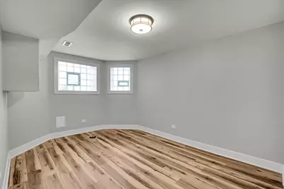 7026 S Eberhart Avenue, Chicago, IL 60637 - Photo 13