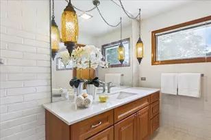 2N356 Euclid Ave, Glen Ellyn, IL 60137 - Photo 13