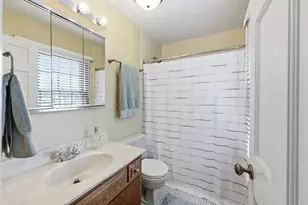 1222 Biscayne Dr, Elk Grove Village, IL 60007 - Photo 25