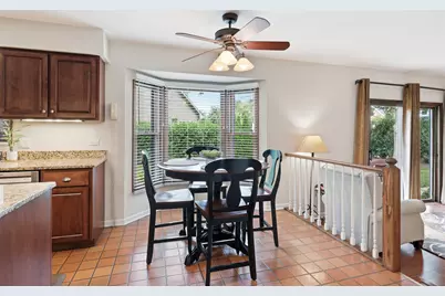 1222 Biscayne Drive, Elk Grove Village, IL 60007 - Photo 7