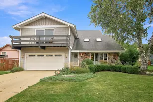 658 Monterey Dr, Crystal Lake, IL 60014 - Photo 1