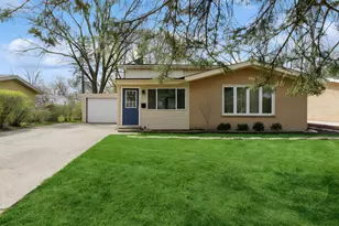 403 E Lake Ave, Glenview, IL 60025 - Photo 1