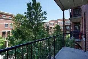 343 W Old Town Ct, Chicago, IL 60610 - Photo 11