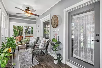 322 W High Street, Sycamore, IL 60178 - Photo 3