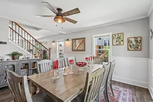 322 W High St, Sycamore, IL 60178 - Photo 9