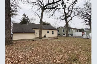 4 E Pine Street, Streamwood, IL 60107 - Photo 13