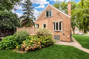 5627 S Neenah Ave, Chicago, IL 60638 - Photo 11