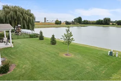 695 Kentshire Circle, Elgin, IL 60124 - Photo 47
