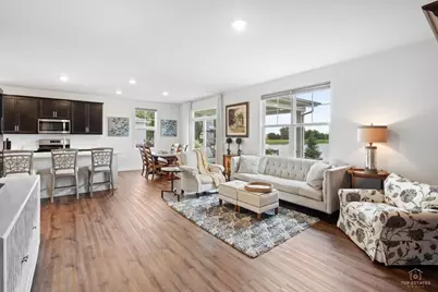 695 Kentshire Circle, Elgin, IL 60124 - Photo 23