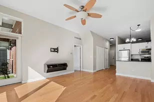 2035 S Indiana Ave, Chicago, IL 60616 - Photo 3