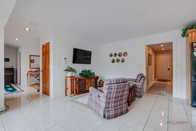 29325 N Callahan Road, Wauconda, IL 60084 - Photo 11