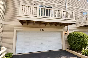 527 Cary Woods Cir, Cary, IL 60013 - Photo 17