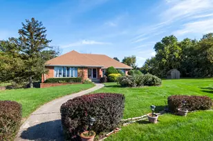 8120 Rosemere Ct, Willow Springs, IL 60480 - Photo 1
