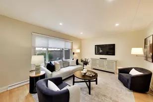 1009 Dempster St, Evanston, IL 60201 - Photo 5