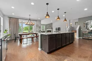 685 Insull Dr, Vernon Hills, IL 60061 - Photo 9