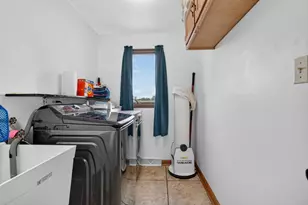 408 S Brookshore Dr, Shorewood, IL 60404 - Photo 17