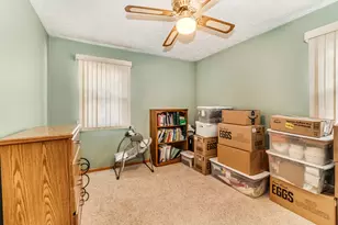 701 N Mohave Dr, Pontiac, IL 61764 - Photo 35