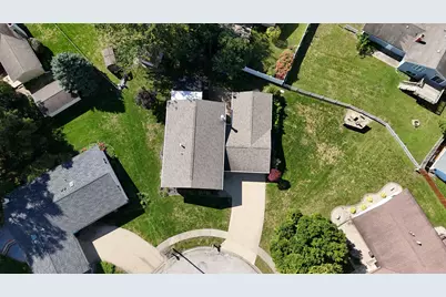 701 N Mohave Drive, Pontiac, IL 61764 - Photo 3