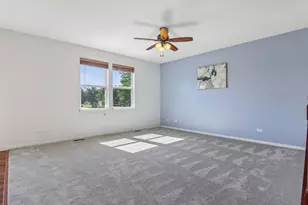 2009 Mayfair Dr, Island Lake, IL 60042 - Photo 7
