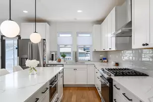3520 W Melrose St, Chicago, IL 60618 - Photo 3