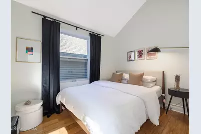 3520 W Melrose Street, Chicago, IL 60618 - Photo 21