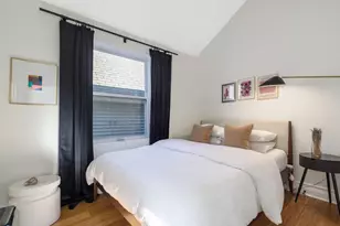 3520 W Melrose St, Chicago, IL 60618 - Photo 21