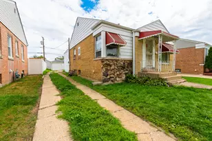 529 49th Ave, Bellwood, IL 60104 - Photo 3