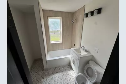 906 N Lavergne Avenue, Chicago, IL 60651 - Photo 9