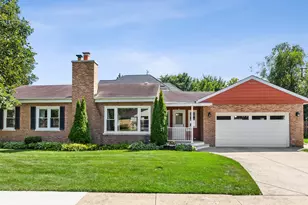 42 Washington St, Glenview, IL 60025 - Photo 1